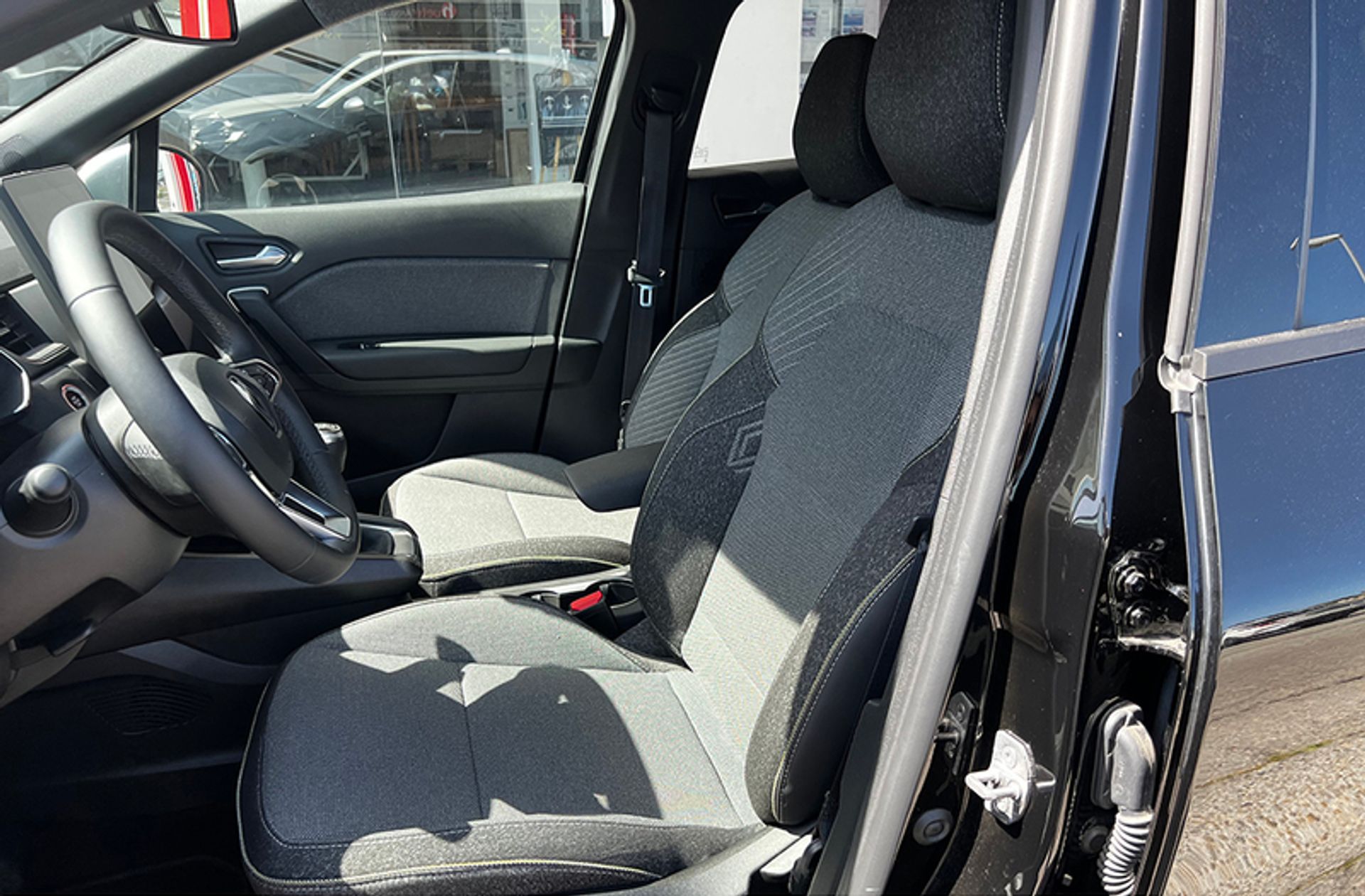 Renault Captur Techno TCe GPF - foto 10