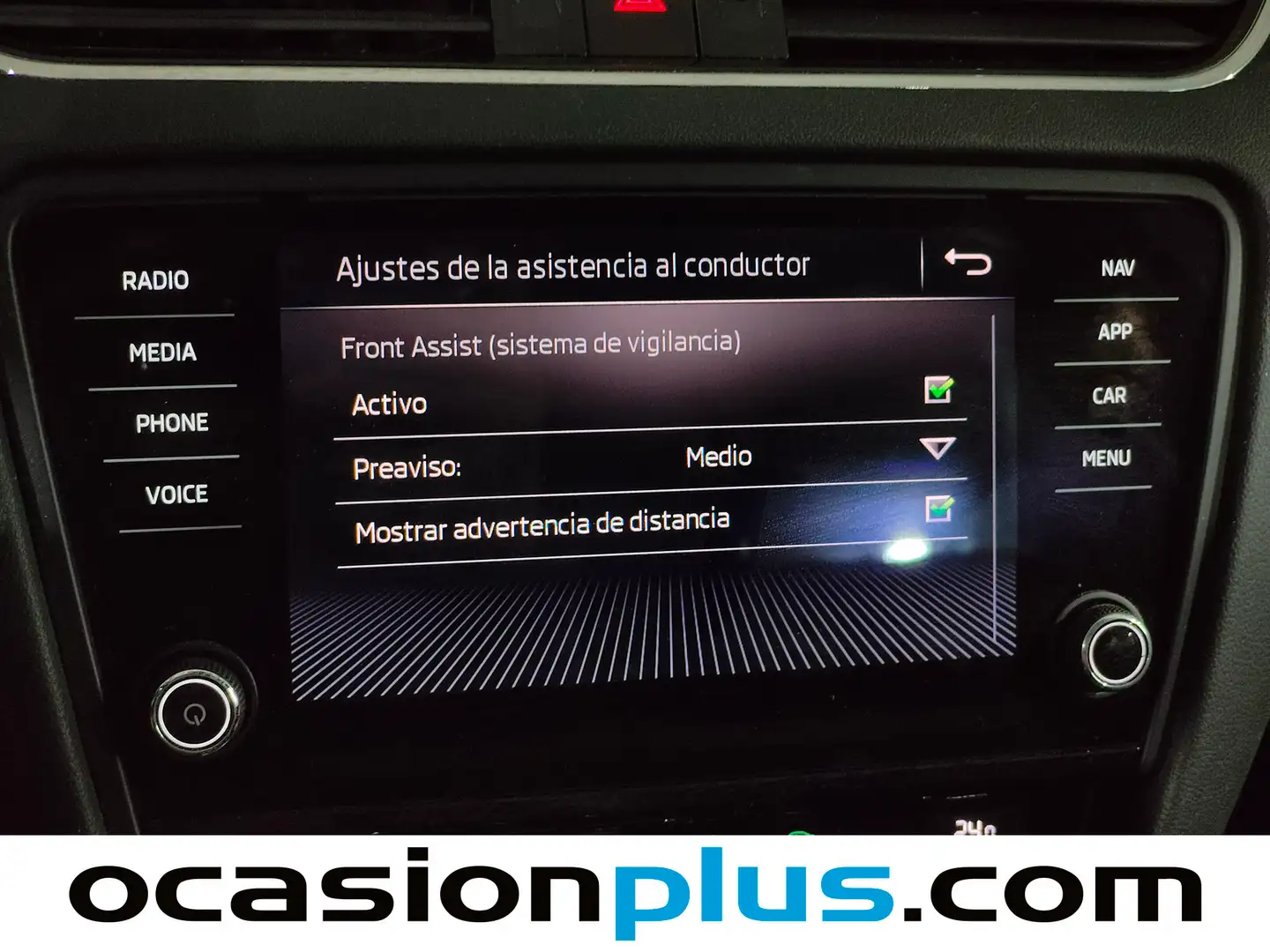 Foto Skoda Octavia Skoda Octavia Combi 1.6 TDI CR Ambition (115 CV)