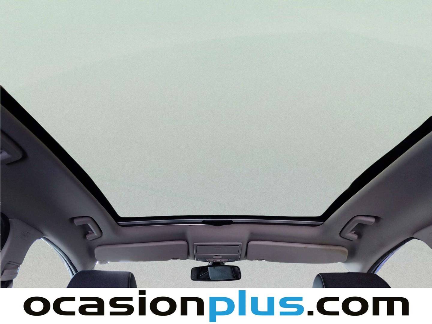 Extras y acabados del Ford Kuga Ford Kuga Kuga 2.0 TDCI Titanium 4x2 (140 CV)