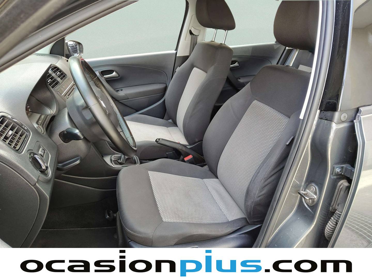 Foto asientos delanteros Volkswagen Polo Volkswagen Polo Advance 1.2 (70 CV)