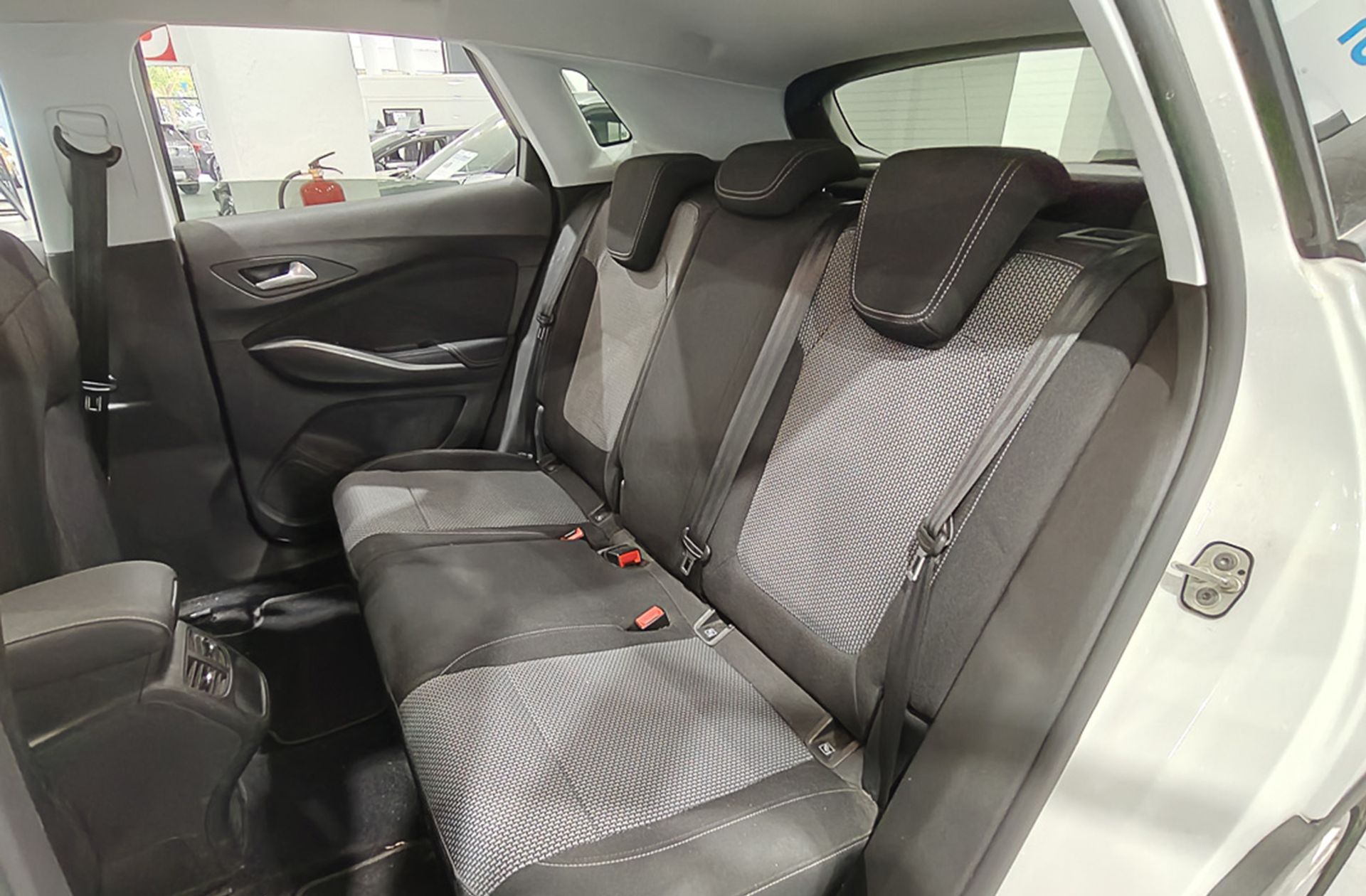 Opel Grandland 1.2 Turbo Selective - foto 9