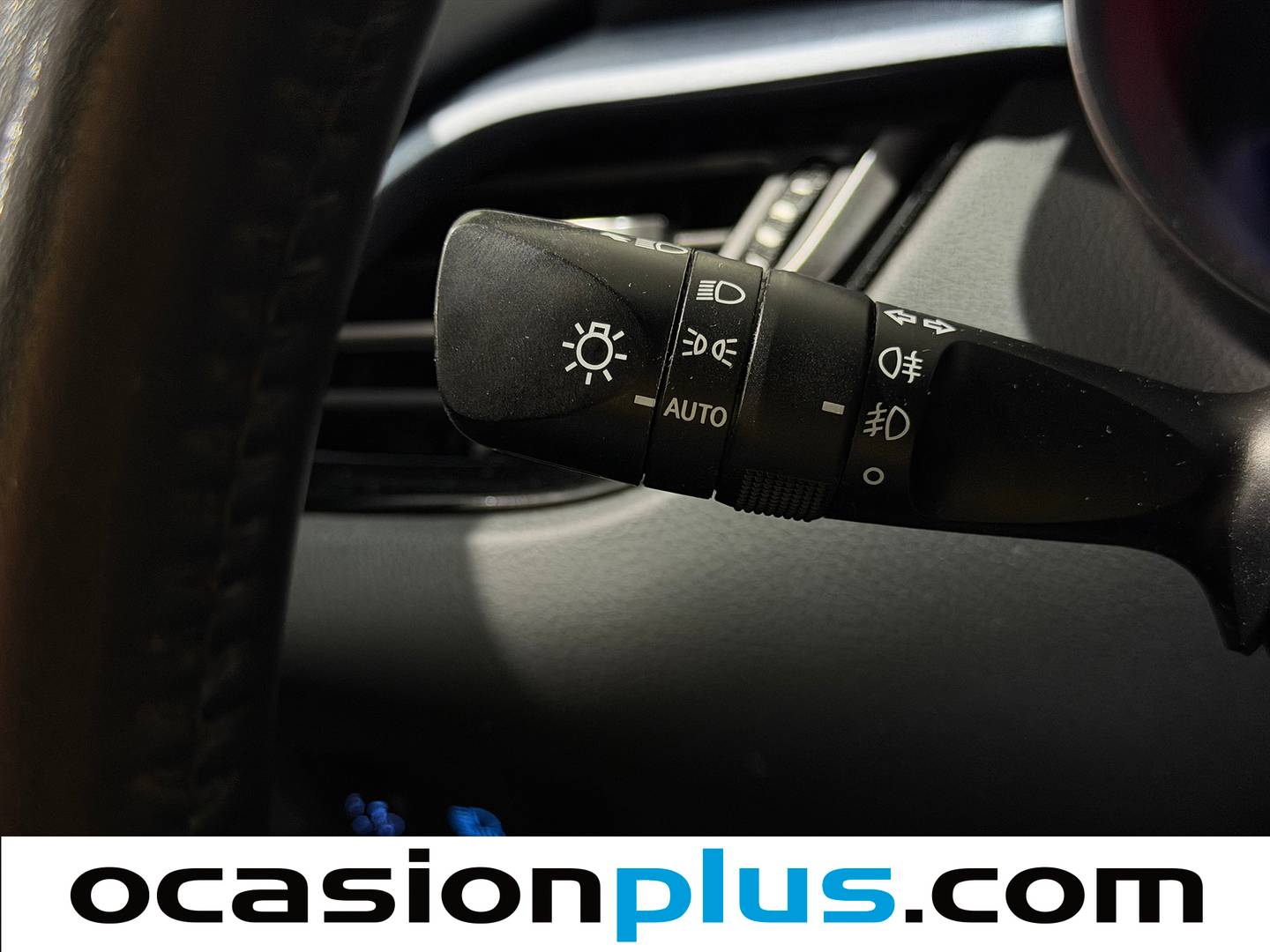 Extras del Toyota C-HR Toyota C-HR 180H Advance (184 CV)