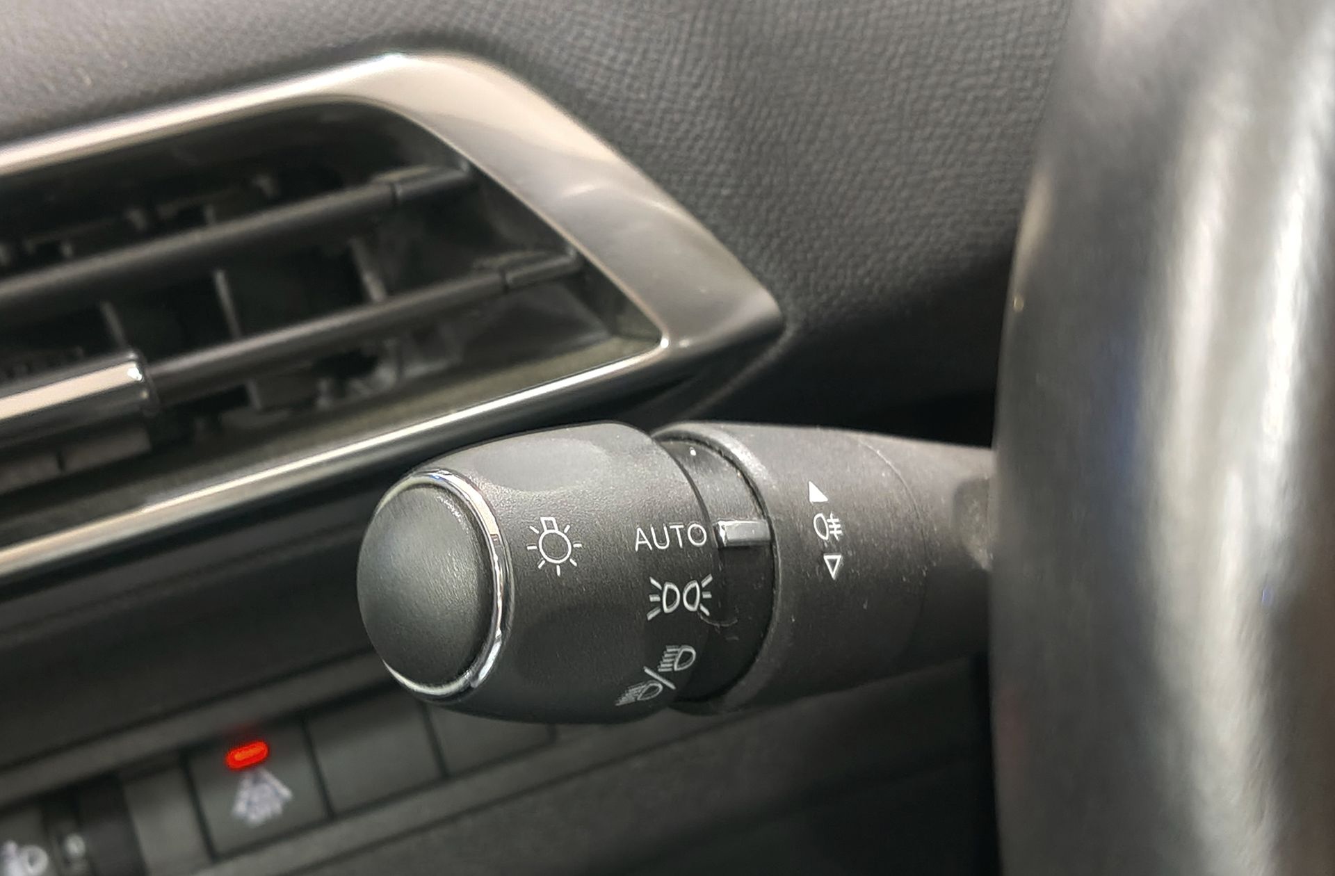 Peugeot 5008 PureTech 130 Allure Pack 7 plazas - foto 30