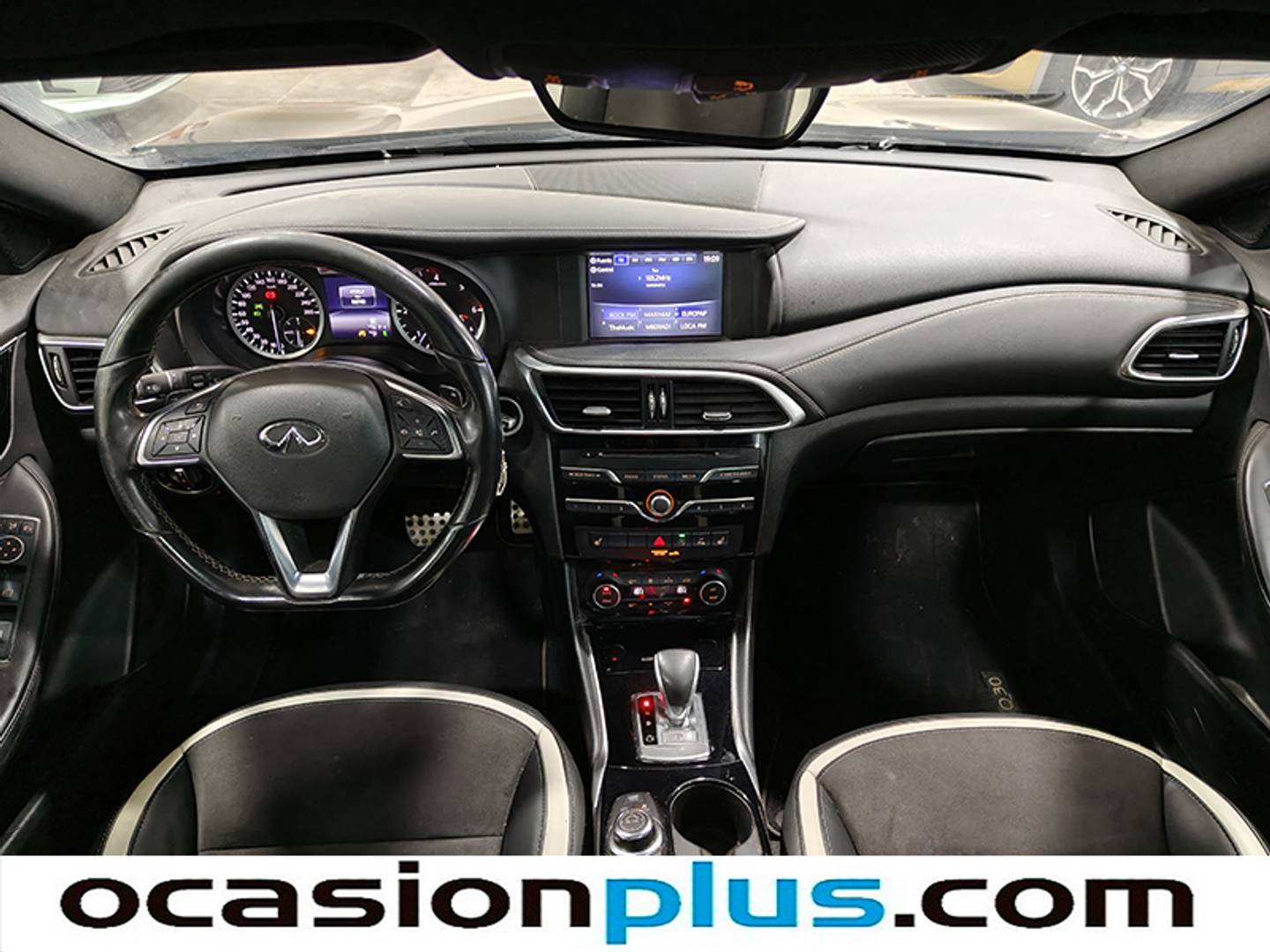 Foto Infiniti Q30 Infiniti Q30 2.2D Sport 7DCT  (170 CV)