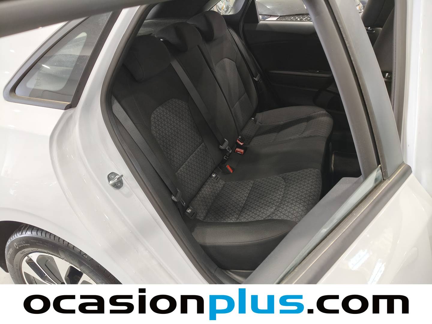 Foto asientos traseros KIA Ceed KIA Ceed 1.0 T-GDi Concept (100 CV)