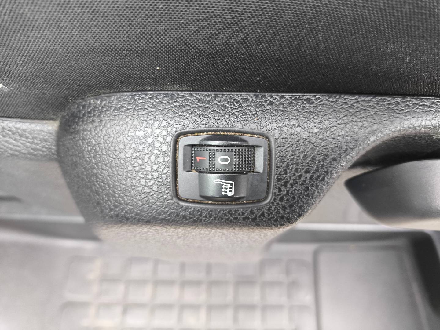 Foto trasera Peugeot Expert Peugeot Expert BlueHDi 100 Premium Long (102 CV) 2 Plazas derecha