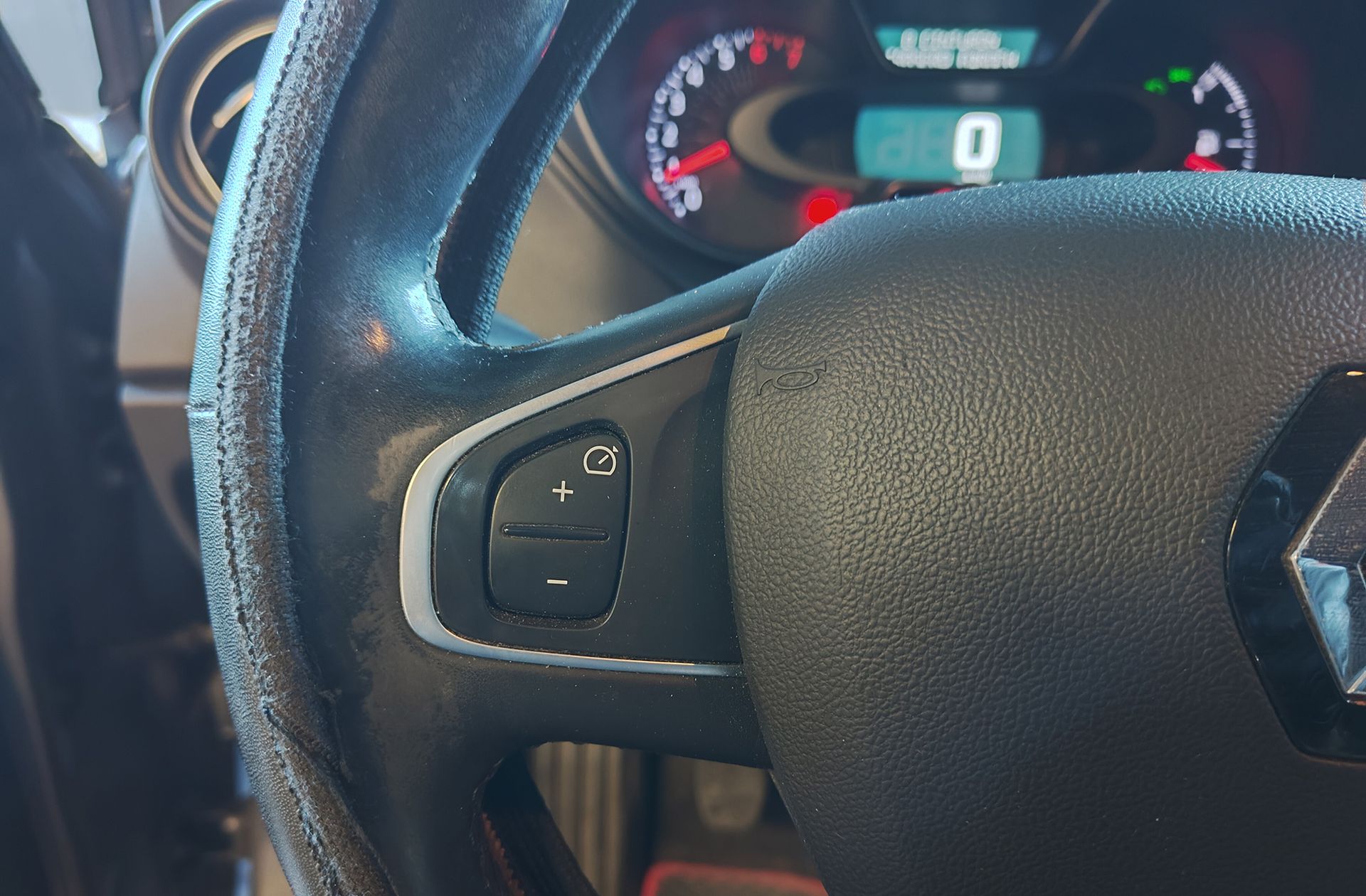 Renault Captur Zen Energy TCe - foto 24