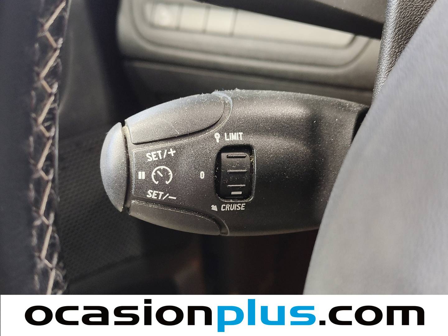 Accesorios del Peugeot 2008 Peugeot 2008 BlueHDi 100 Allure (100 CV)
