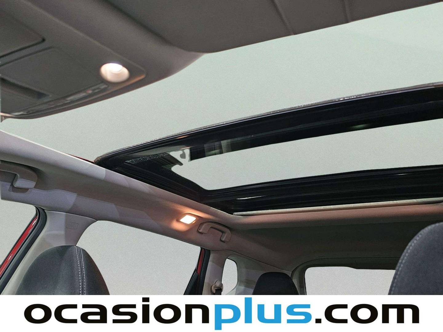 Extras y acabados del Nissan X-TRAIL Nissan X-Trail 1.6 DIG-T N-Connecta 4x2 (163 CV)