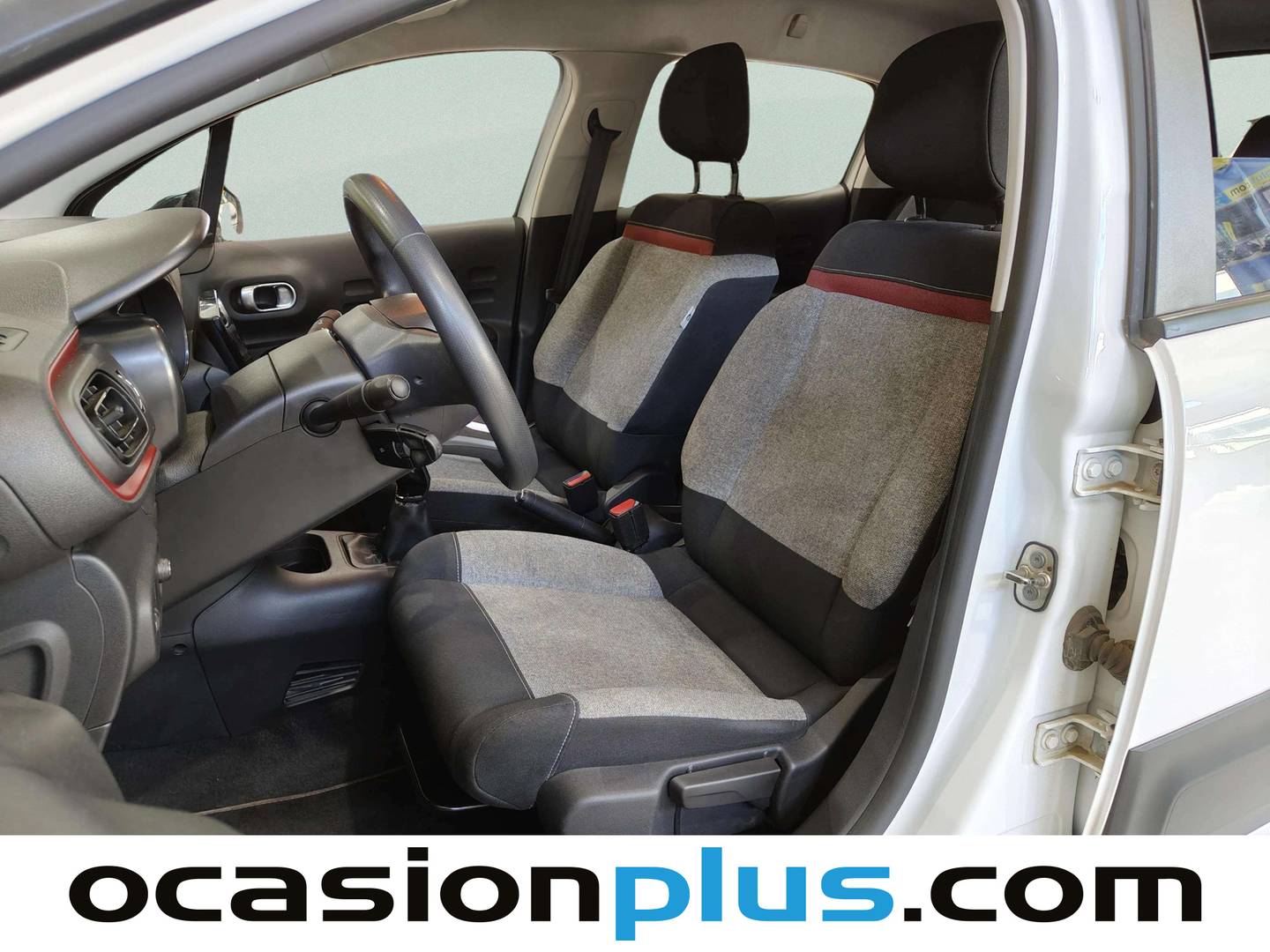 Foto asientos traseros Citroën C3 Citroën C3 PureTech 83 C-Series (83 CV)