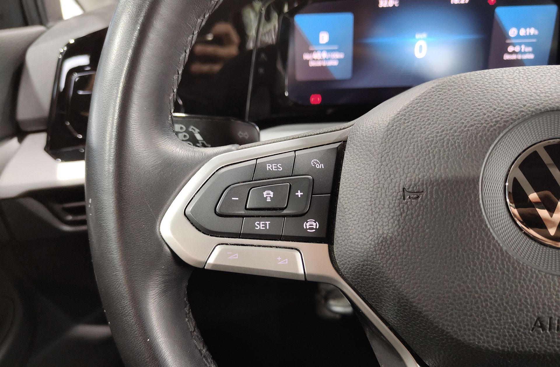 Volkswagen Golf Variant 1.0 TSI - foto 31