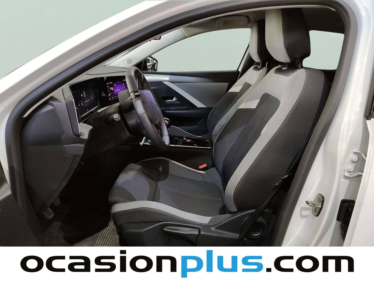 Foto asientos delanteros Opel Astra Opel Astra 1.2 Turbo XHL Edition (110 CV)