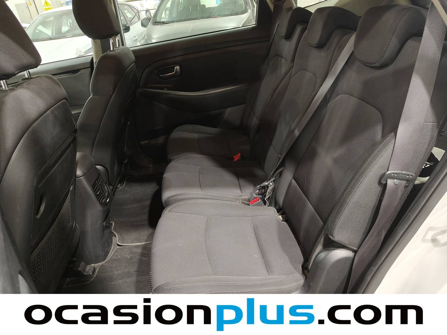 Foto asientos traseros KIA Carens KIA Carens 1.6 GDi UEFA Euro 2016 Eco-Dynamics (135 CV)