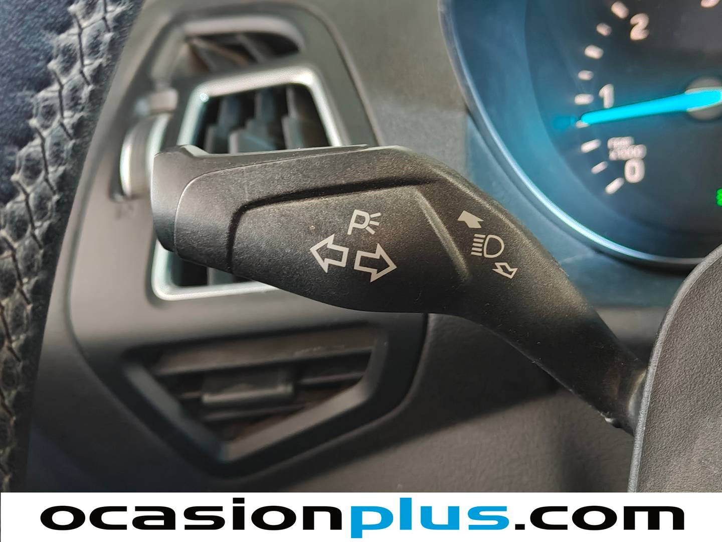 Foto Ford Kuga Ford Kuga 1.5 TDCI S&S Titanium 4x2 Auto (120 CV)