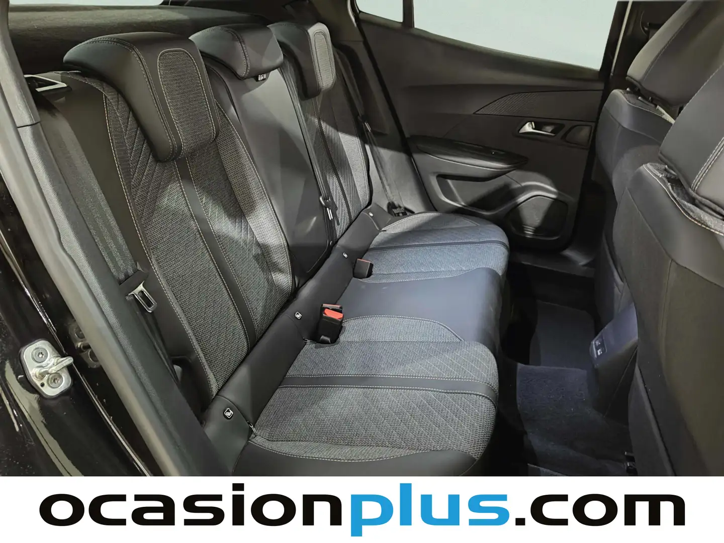 Foto Peugeot 2008 Peugeot 2008 PureTech 100 S&S Allure (100 CV)