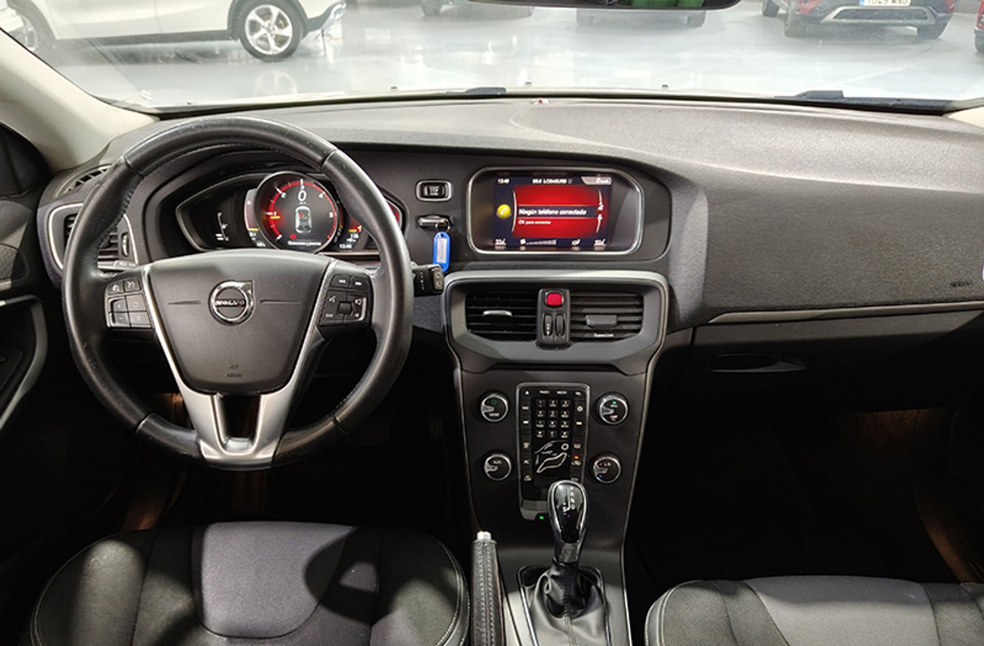 Volvo V40 D3 Momentum - foto 6