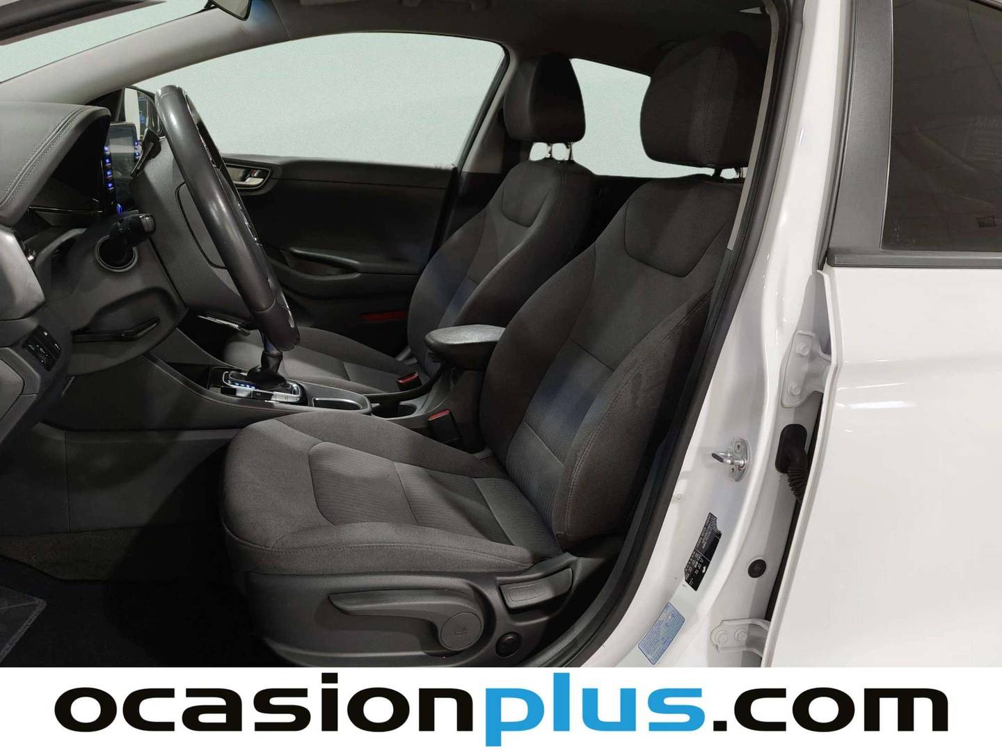Foto asientos delanteros Hyundai IONIQ Hyundai Ioniq 1.6 GDI HEV Klass (141 CV)