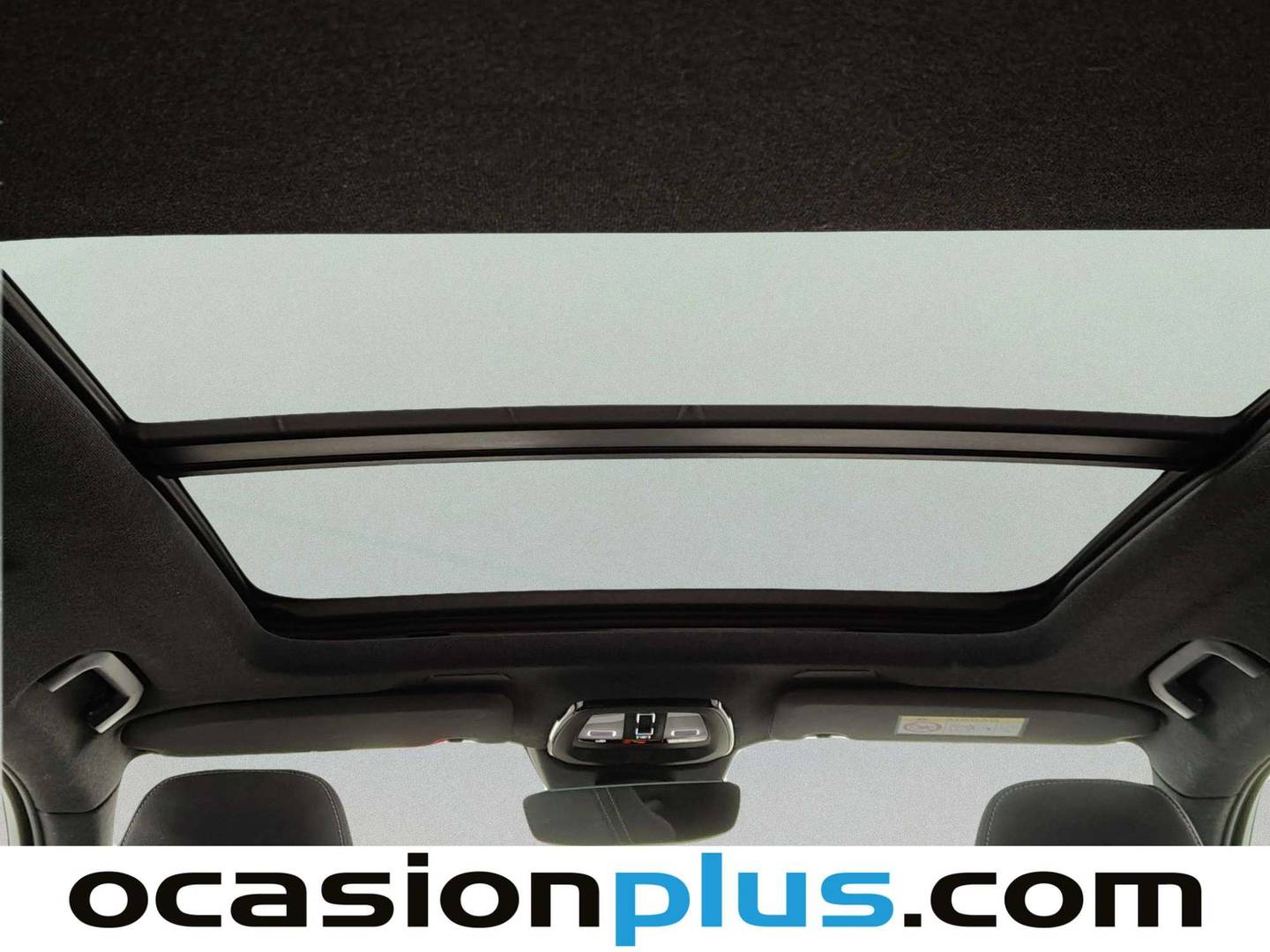 Extras y acabados del Volvo XC40 Volvo XC40 B3 G Core Auto (163 CV)