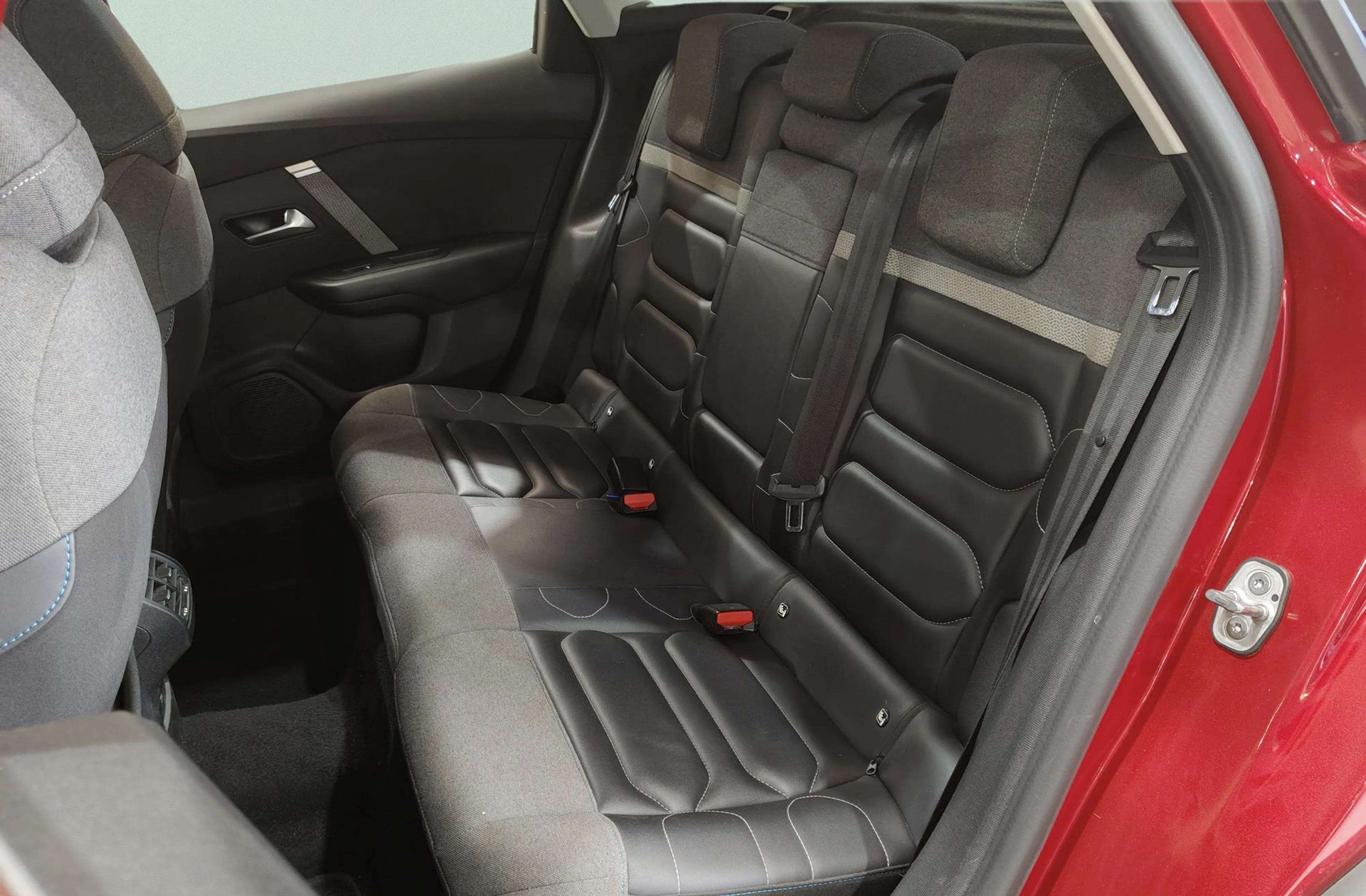 Citroën C4 PureTech 130 Shine - foto 13