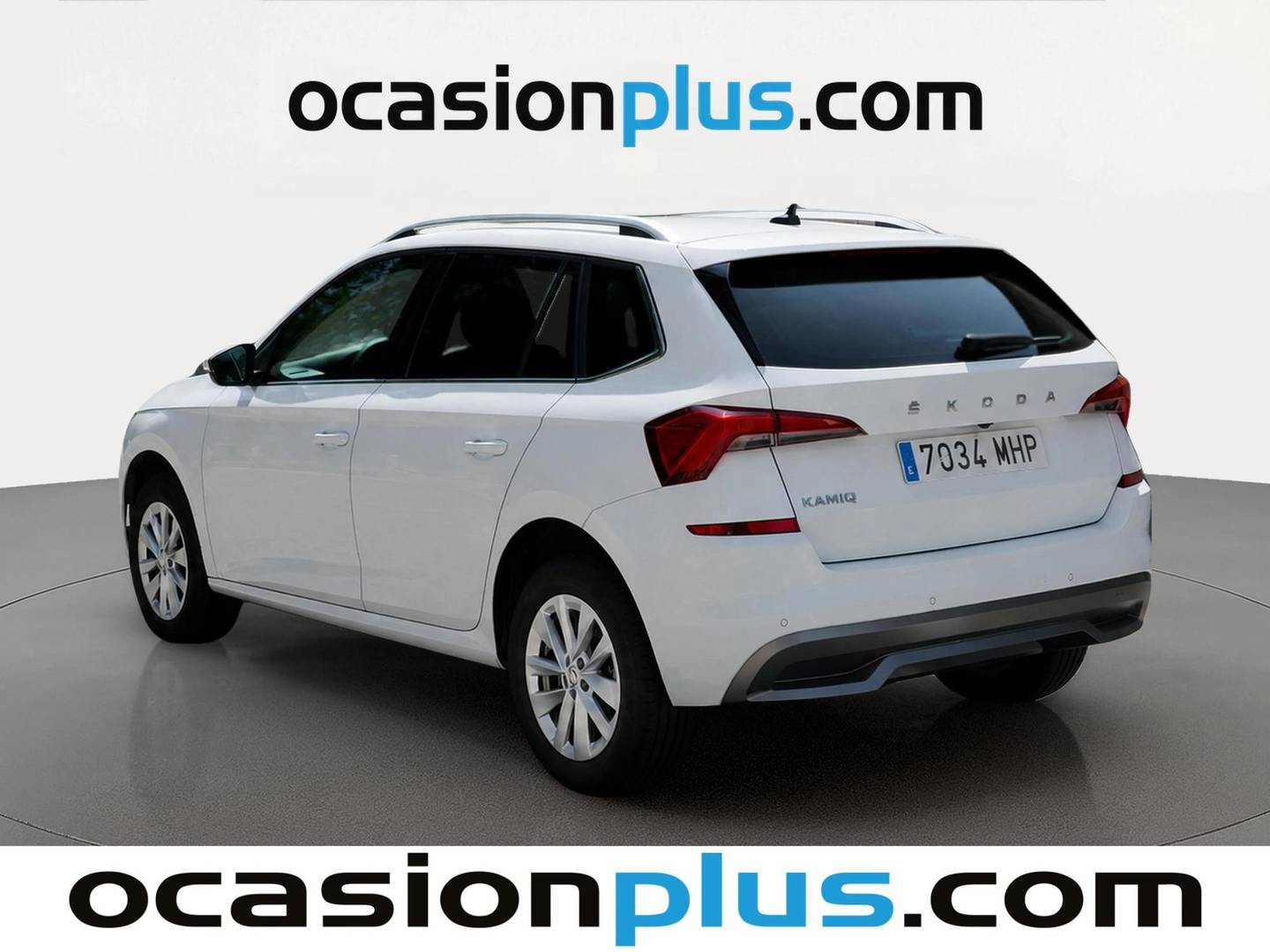 Foto trasera Skoda Kamiq Skoda Kamiq 1.0 TSI Ambition (110 CV) derecha