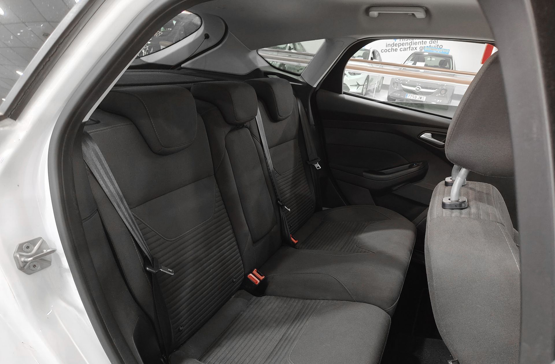 Ford Focus 2.0 TDCi Titanium PowerShift - foto 15