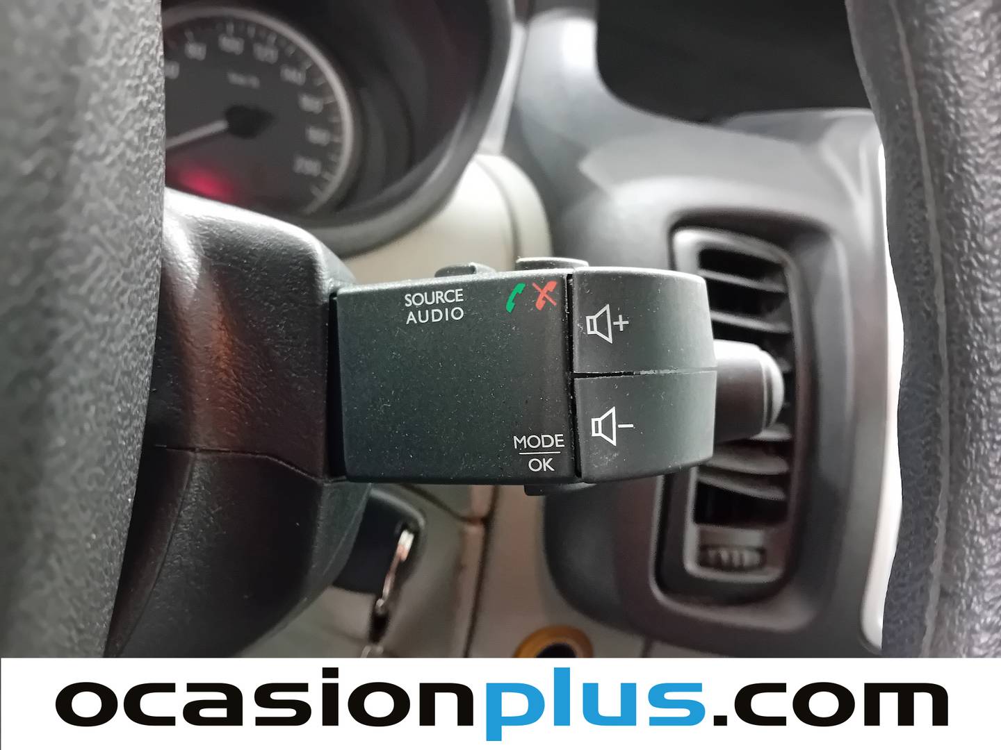 Opel Vivaro Opel Vivaro 2.0 CDTI Edition L2 2.9T (114 CV) 6 Plazas Camperizada. 2014