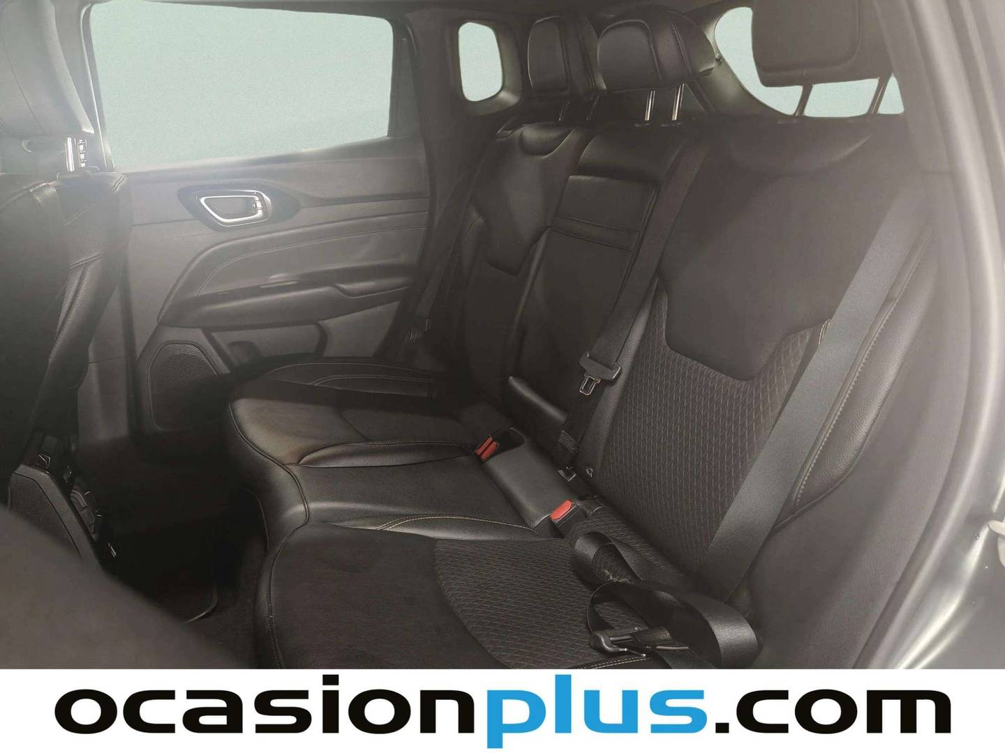 Foto asientos traseros Jeep Compass Jeep Compass 1.6 Multijet 80th Aniversario (130 CV)