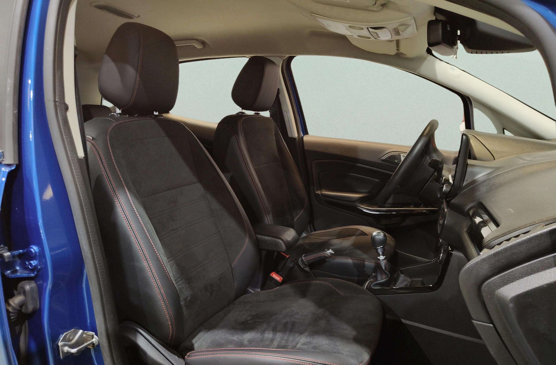 Ford EcoSport 1.0T EcoBoost ST Line - foto 20