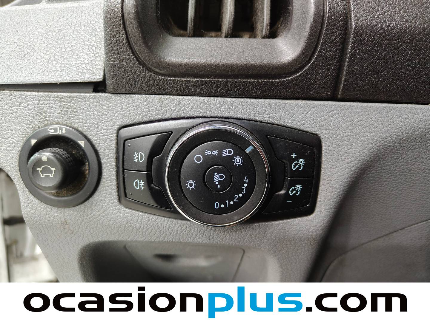 Ford Transit Ford Transit Furgon 350 L3H2 Trend Delantera (130 CV) manual