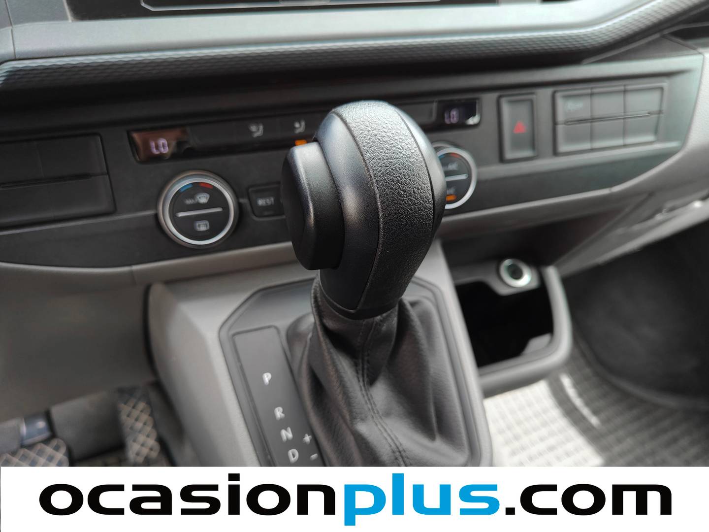 Volkswagen Caravelle Volkswagen Caravelle Origin Batalla Corta 2.0 TDI BMT (150 CV) DSG 9 Plazas de segunda mano