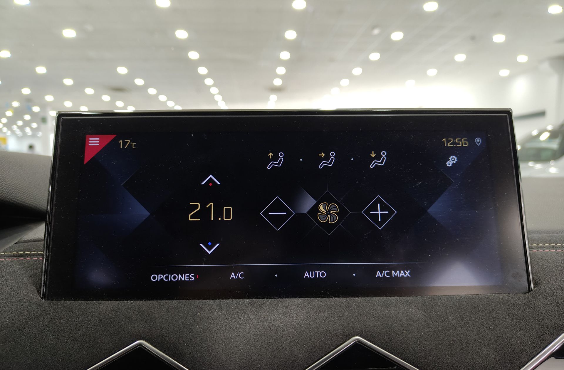 DS 3 Crossback DS3 BlueHDi 130 Performance Line - foto 33