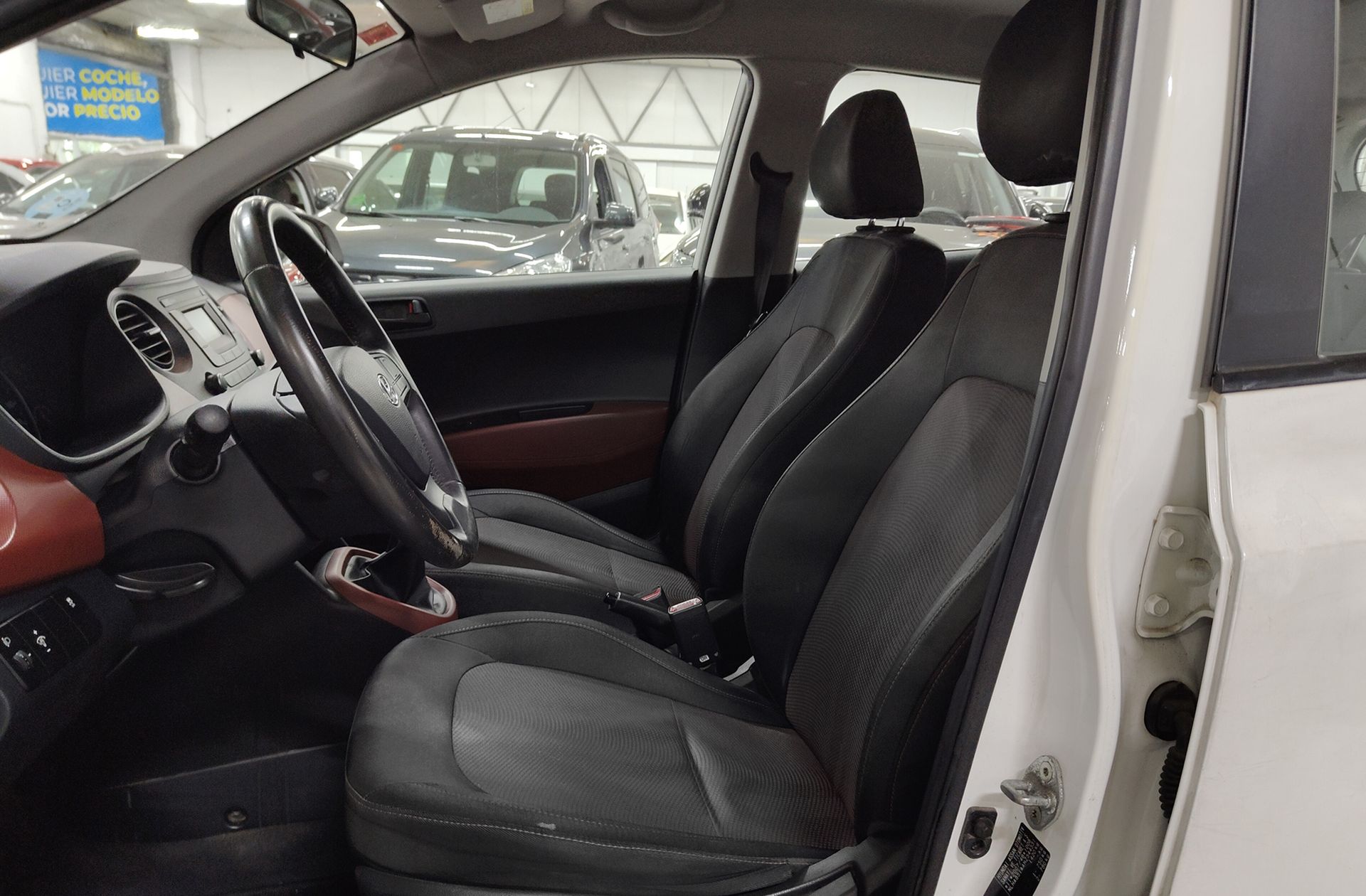 Hyundai i10 1.0 Tecno - foto 8