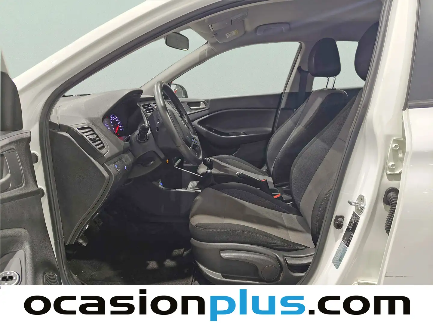 Foto Hyundai i20 Hyundai i20 1.2 MPI Essence LE (75 CV)