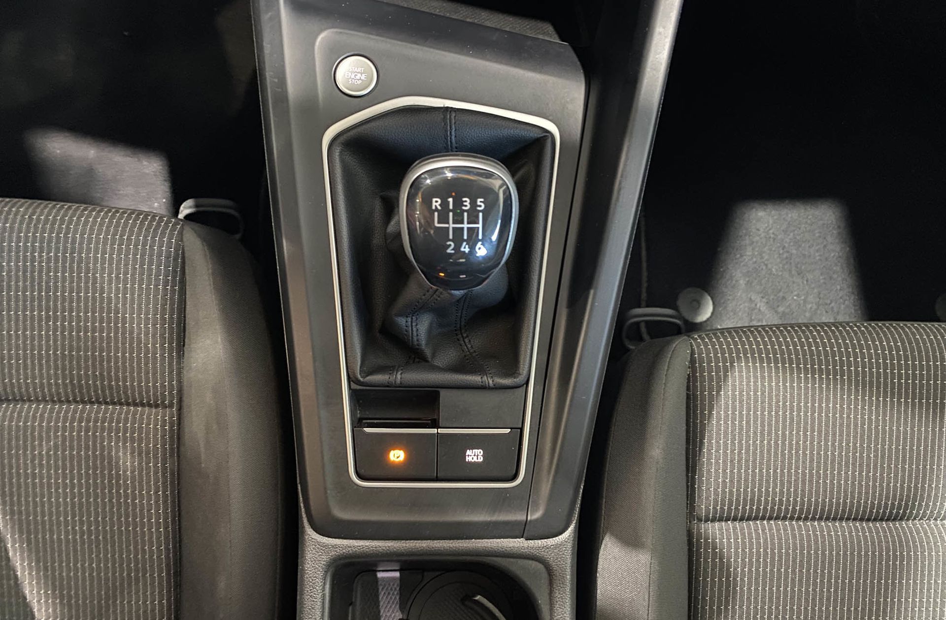 Volkswagen Golf 2.0 TDI - foto 5