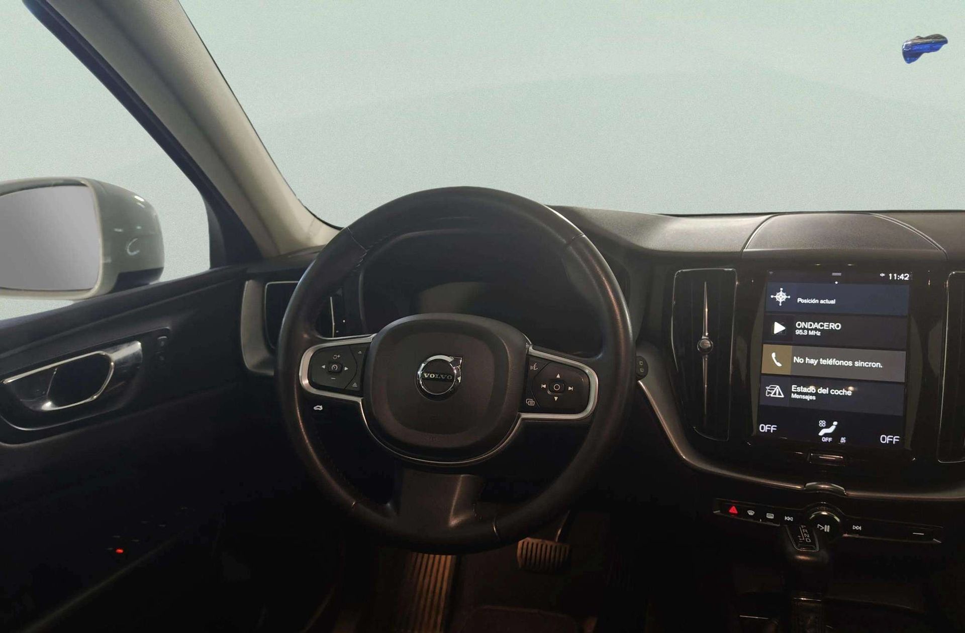 Volvo XC60 D4 Momentum - foto 26