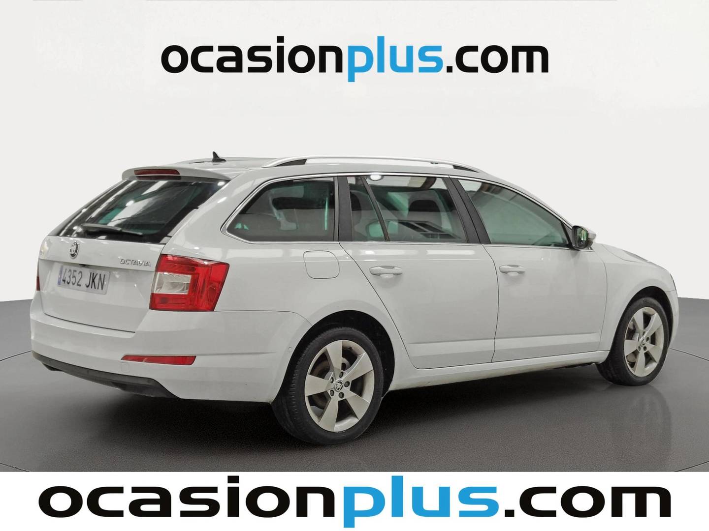 Foto trasera Skoda Octavia Skoda Octavia Combi 2.0 TDI CR Style DSG (150 CV) derecha