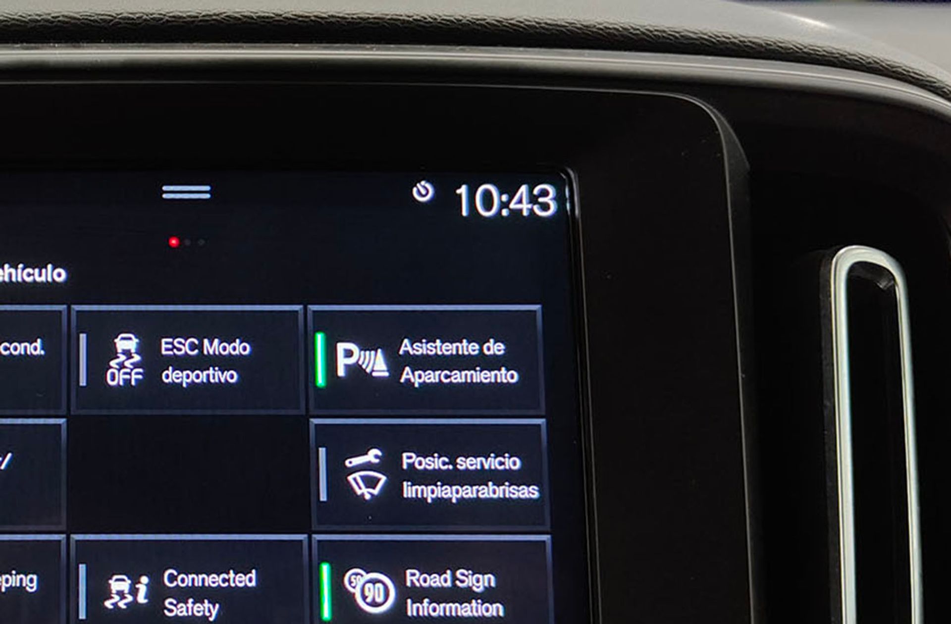 Volvo XC40 T2 Momentum Core - foto 9