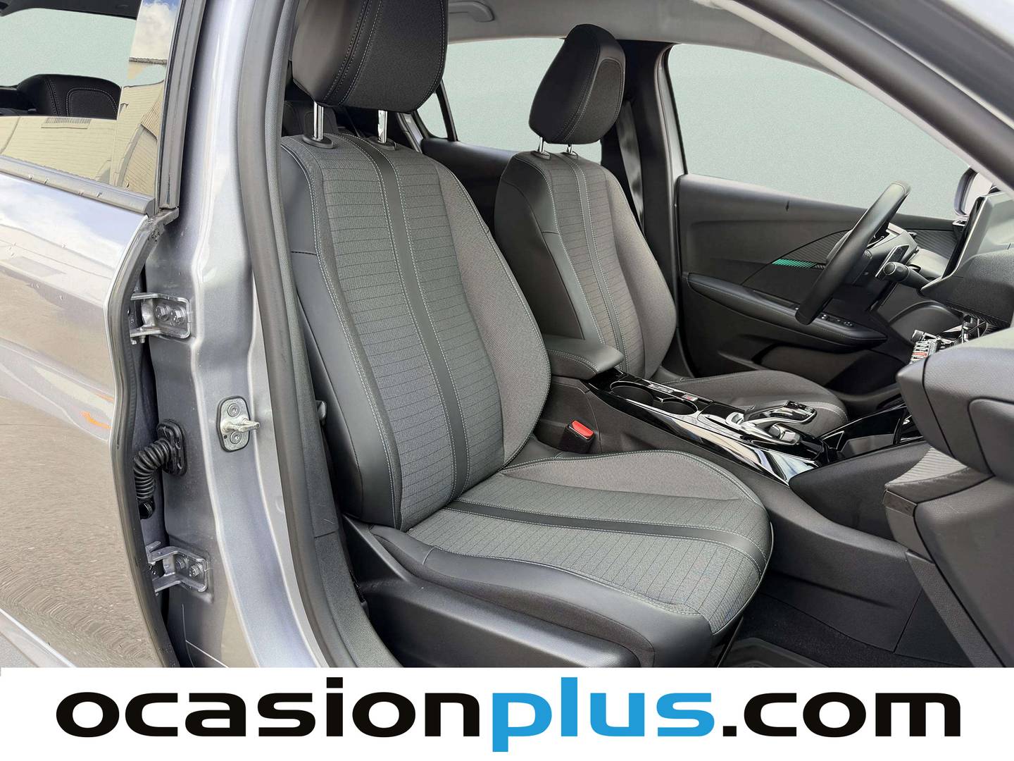 Foto Peugeot 208 Peugeot 208 PureTech 100 Allure Pack EAT8 75 kW (100 CV)