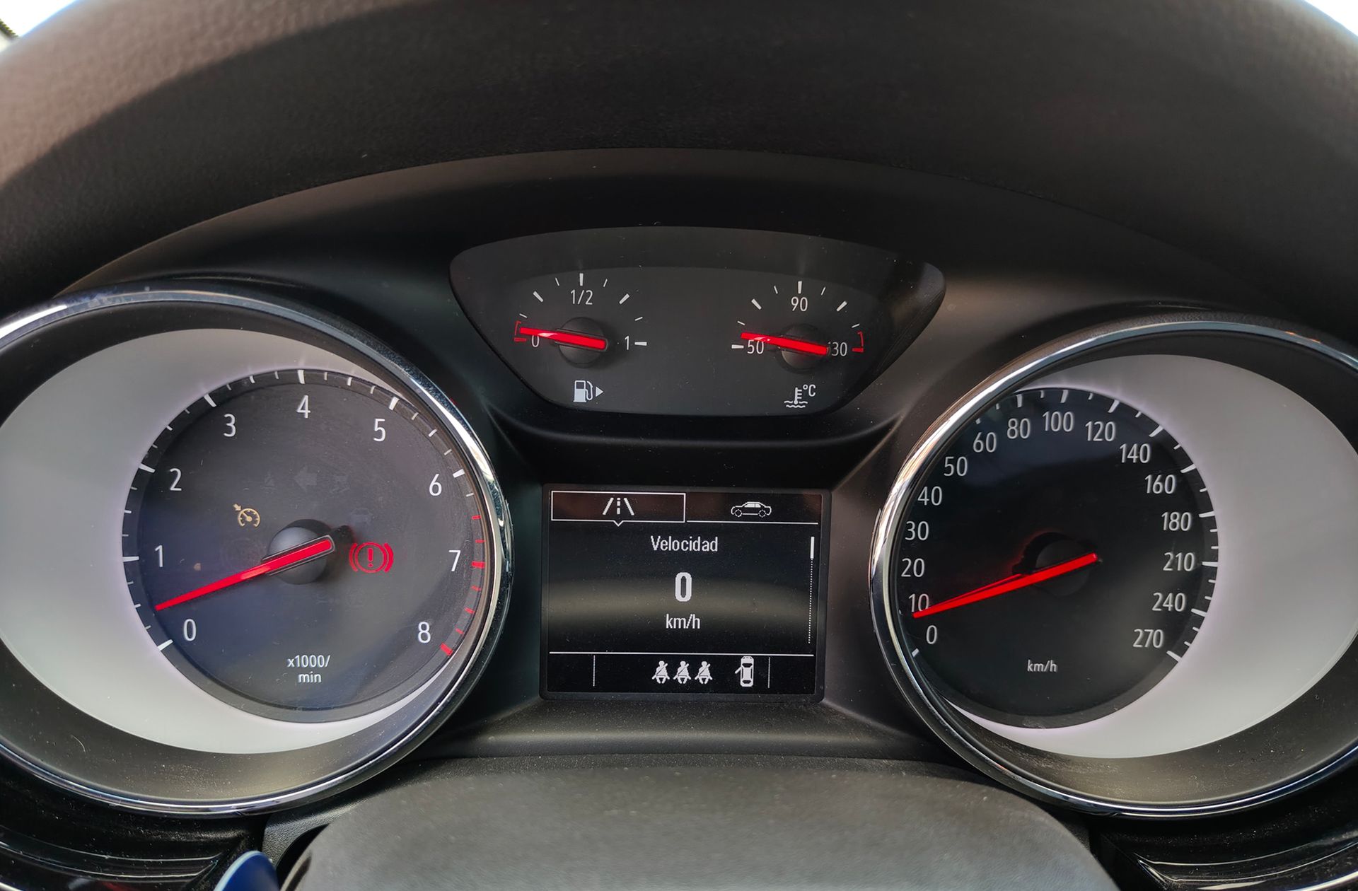 Opel Astra 1.4 Turbo Dynamic - foto 19