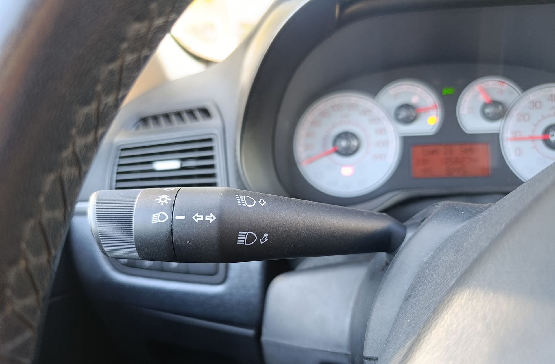 Fiat Punto 1.4 T-Jet Sport - foto 22