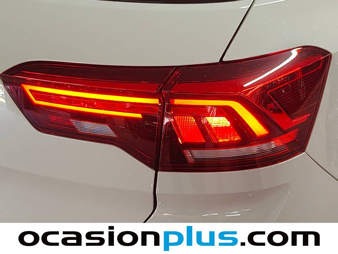 Volkswagen T-Roc Volkswagen T-Roc Dark Line 1.0 TSI (115 CV) km 0