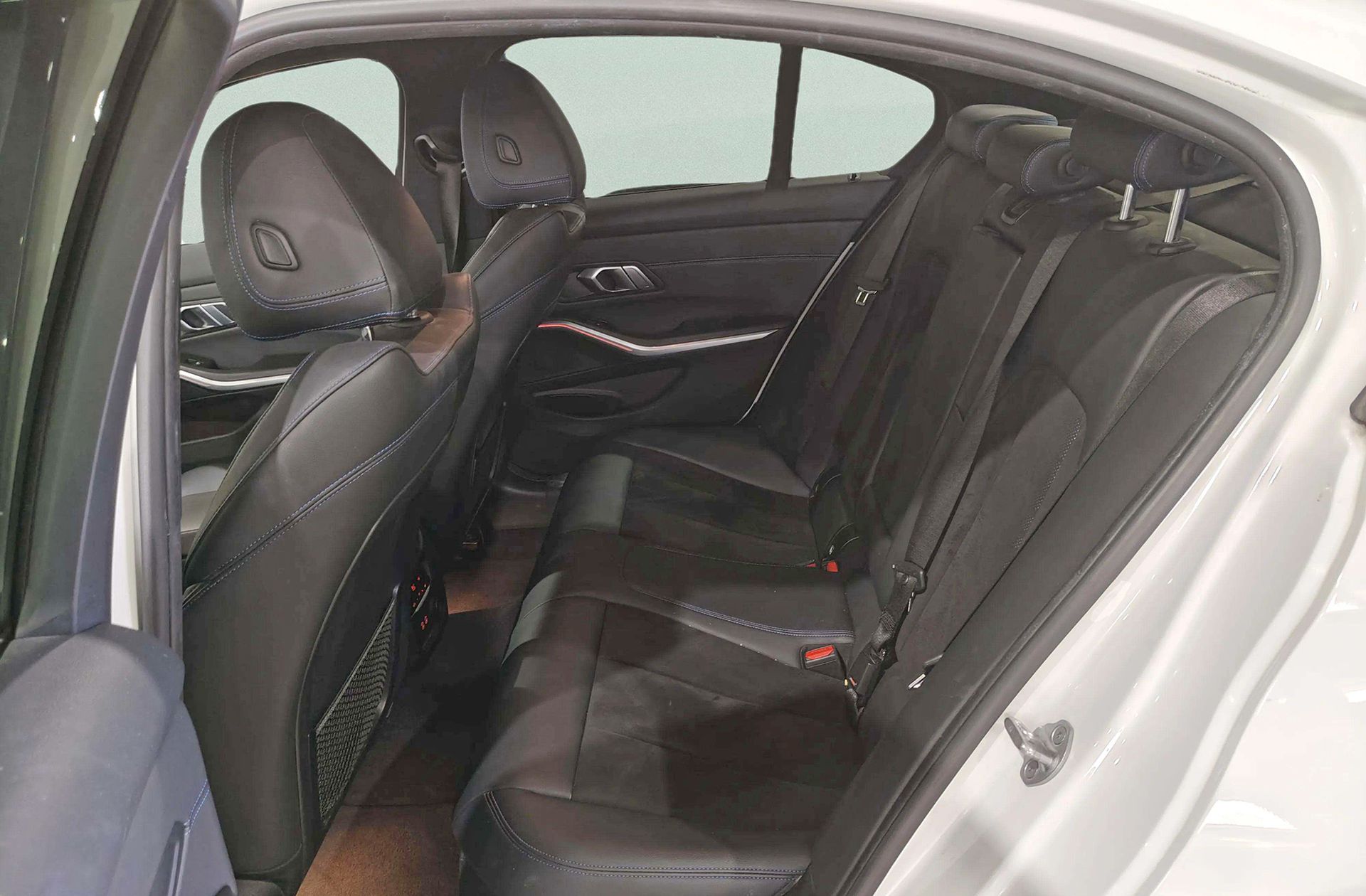 BMW Serie 3 318d Pack M - foto 16