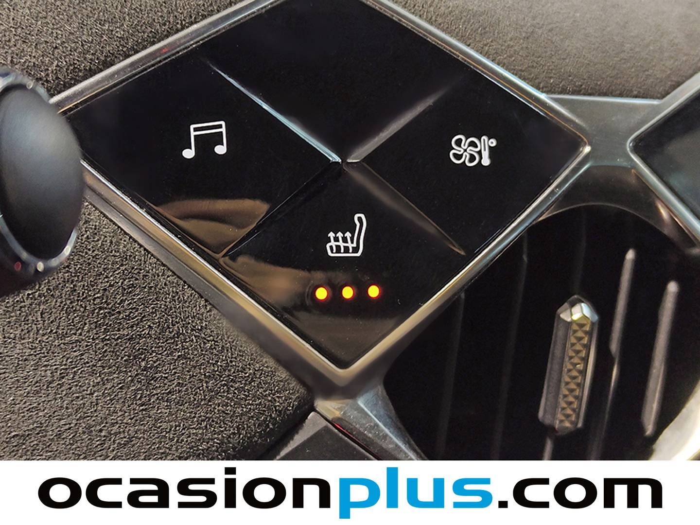 Foto DS DS 3 Crossback DS DS3 Crossback Performance Line BlueHDi (110 CV)