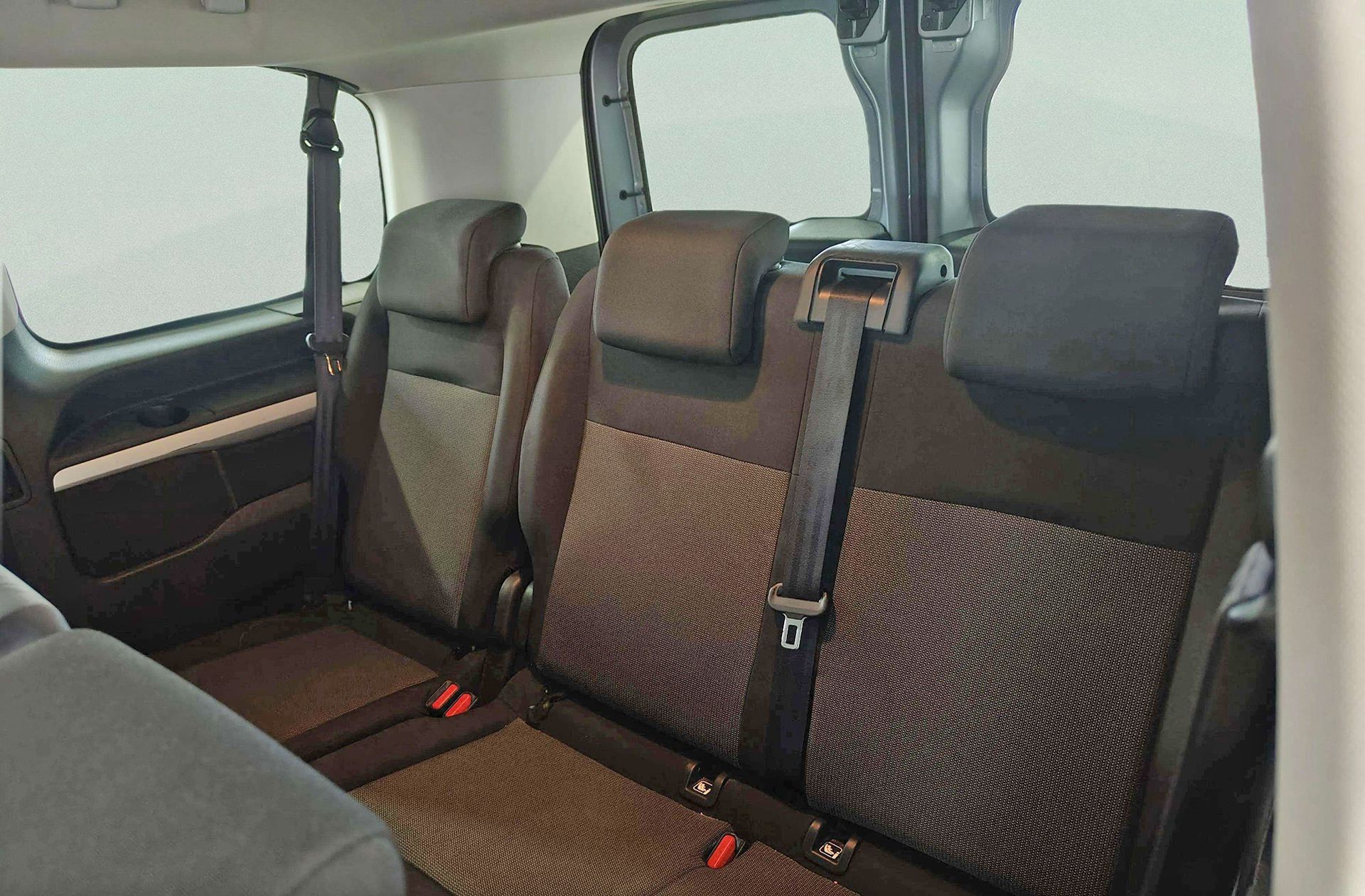 Toyota Proace Verso 2.0D VX Plus Shuttle L1 9 plazas - foto 6