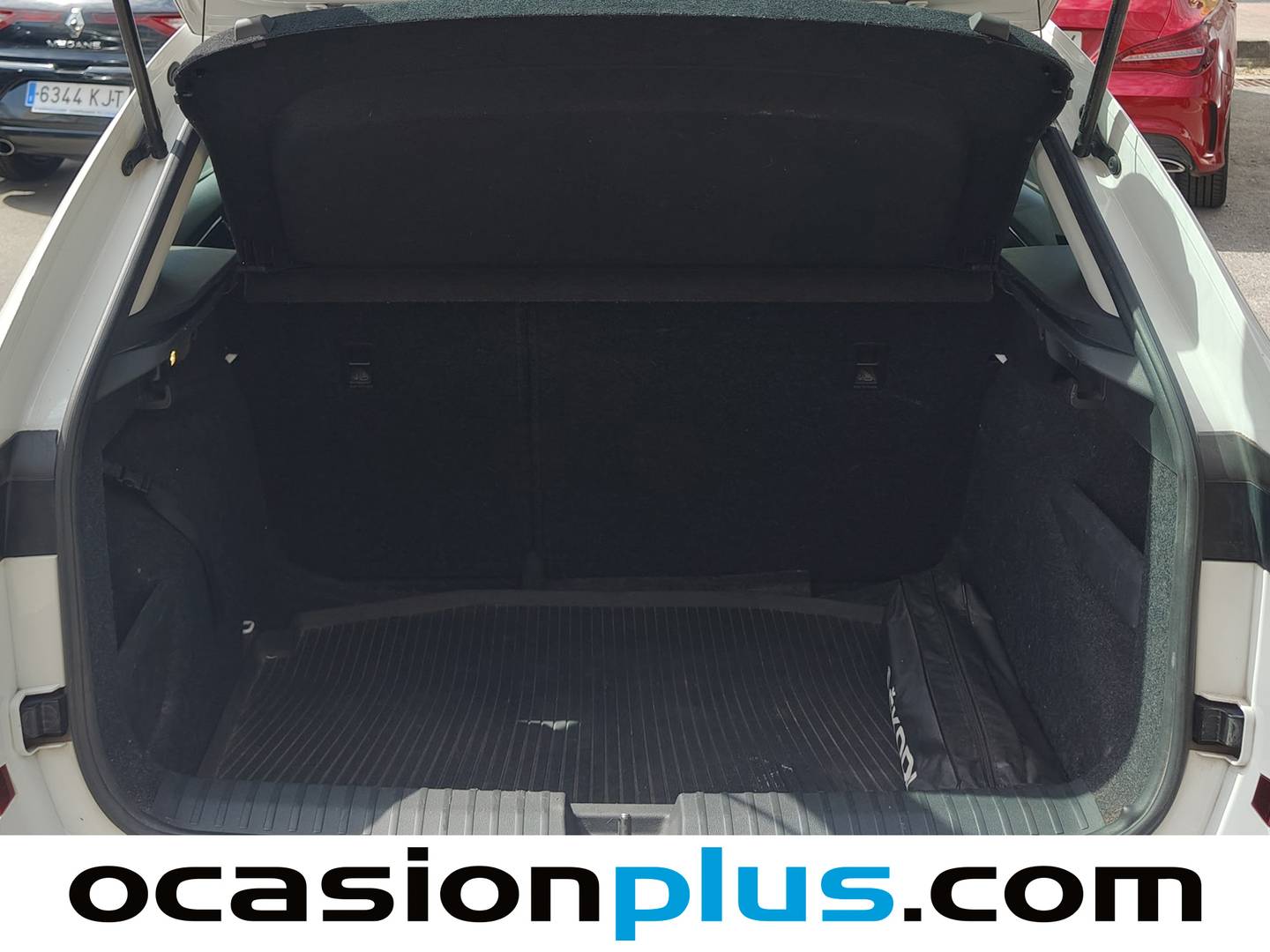 Fotos maletero Skoda Kamiq Skoda Kamiq 1.0 TSI Ambition (95 CV)