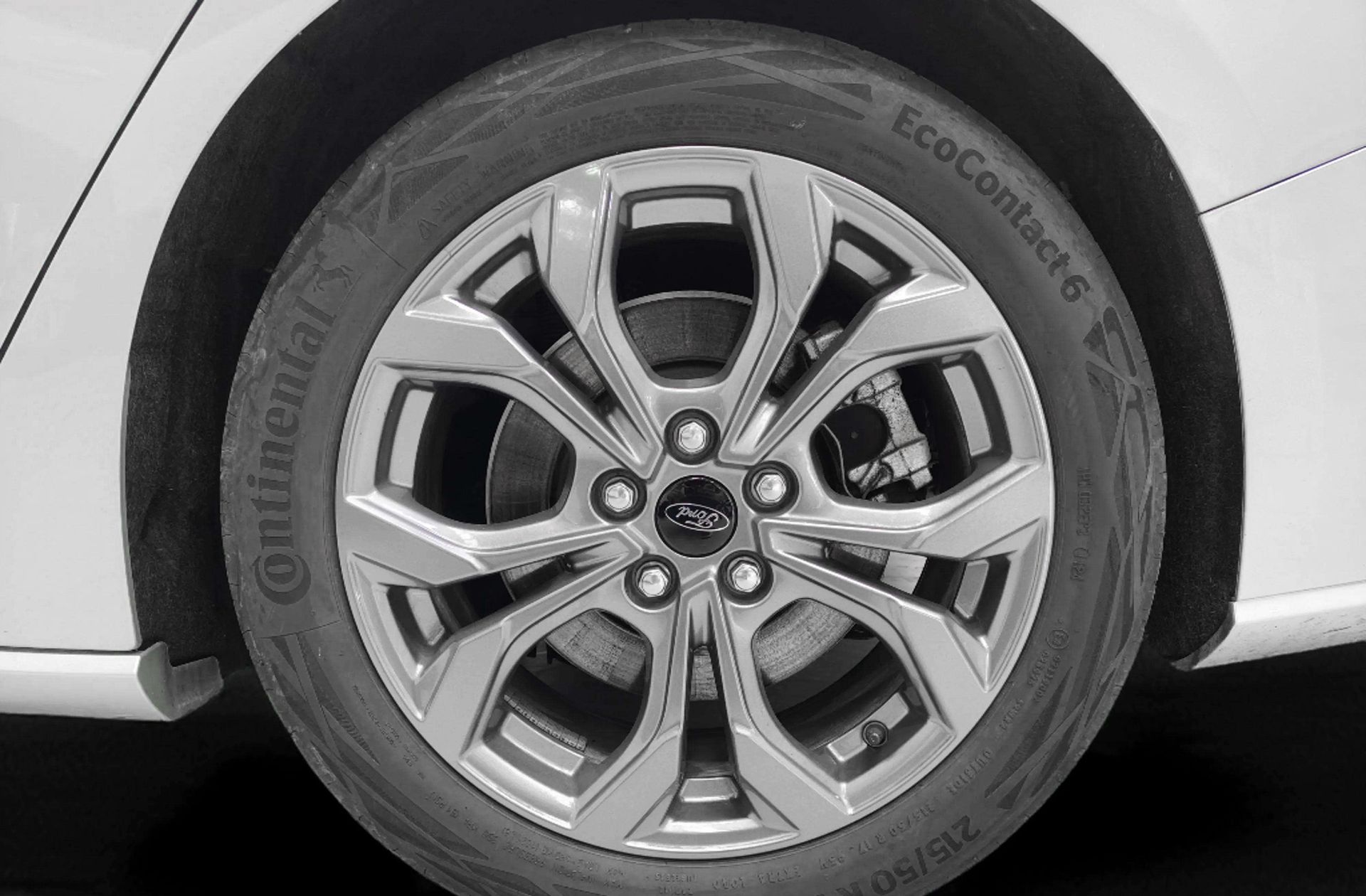 Ford Focus 1.0 EcoBoost MHEV ST-Line - foto 40