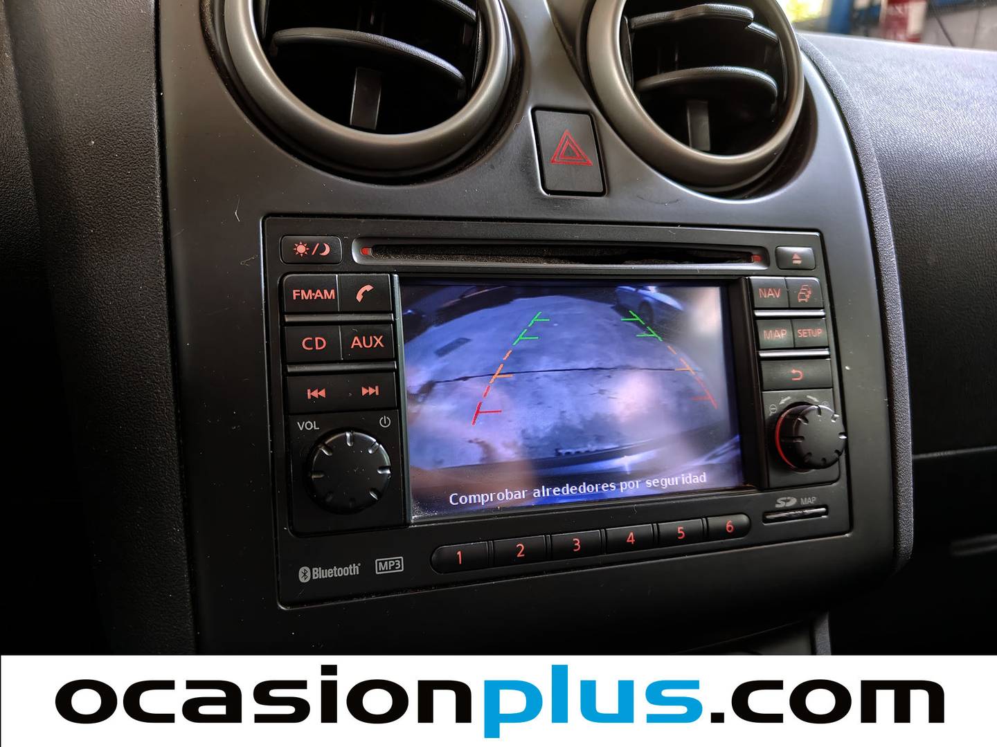 Equipamiento del Nissan QASHQAI Nissan Qashqai 2.0 dCi Tekna Sport 4x2 (150 CV)