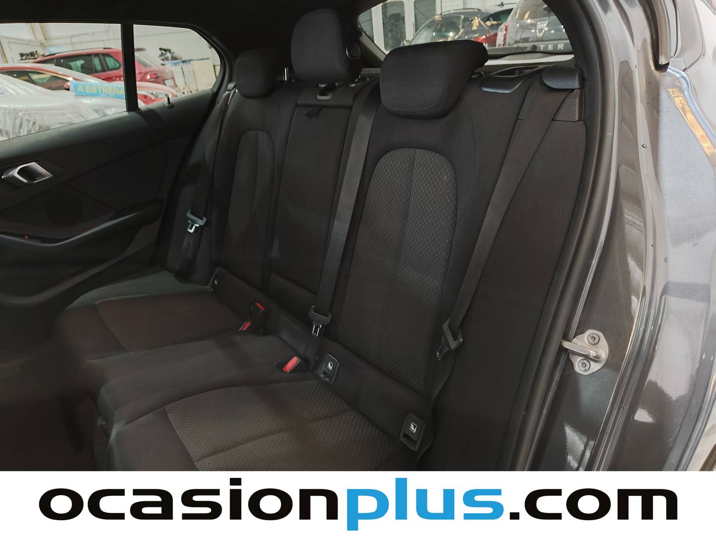 Foto asientos traseros BMW Serie 1 BMW Serie 1 118i (140 CV)