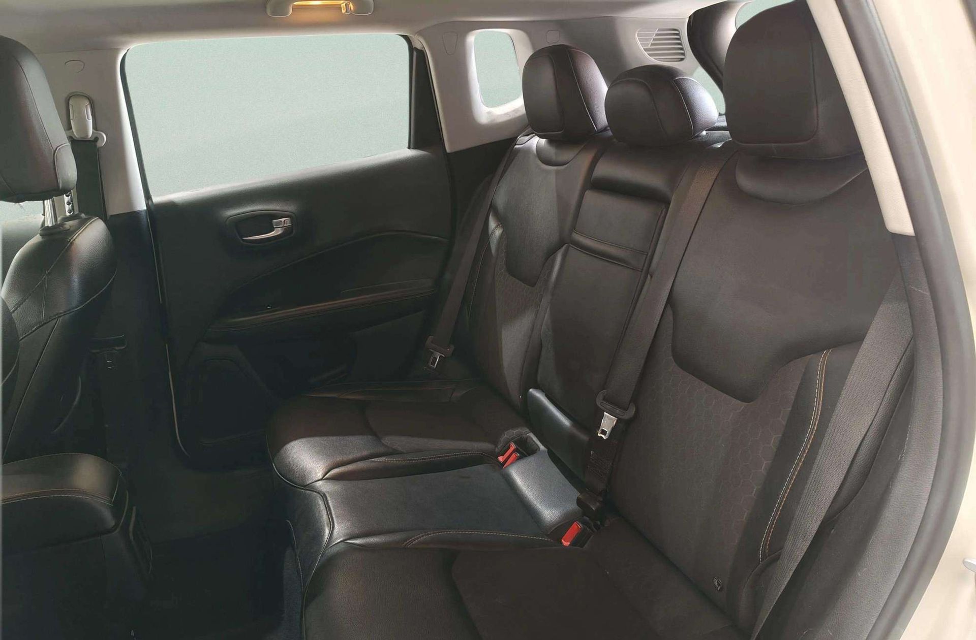 Jeep Compass 2.0 MultiJet Longitude 4x4 AD - foto 13