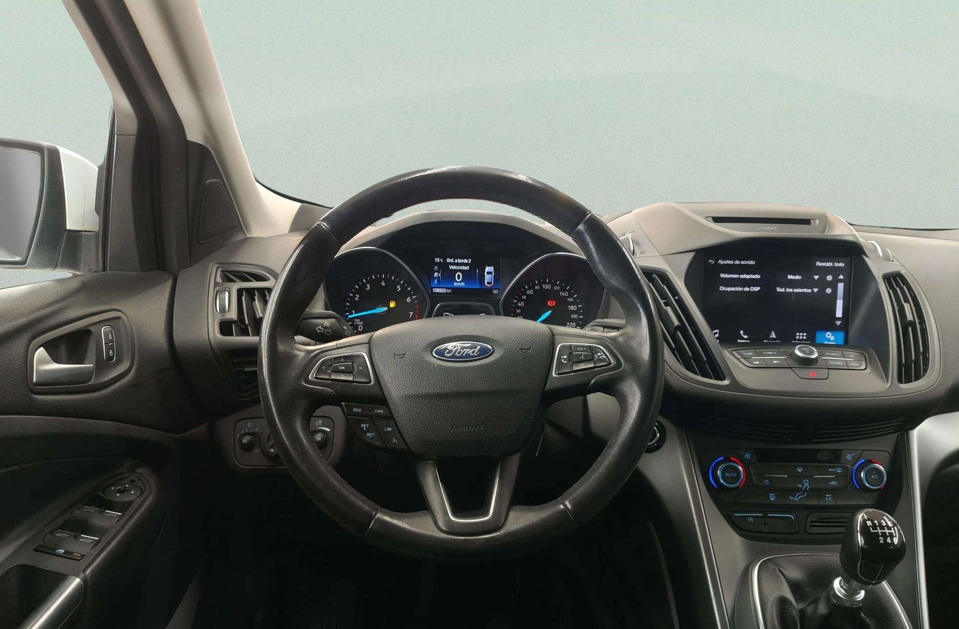 Ford Kuga 1.5 EcoBoost Trend+ 4x2 - foto 19